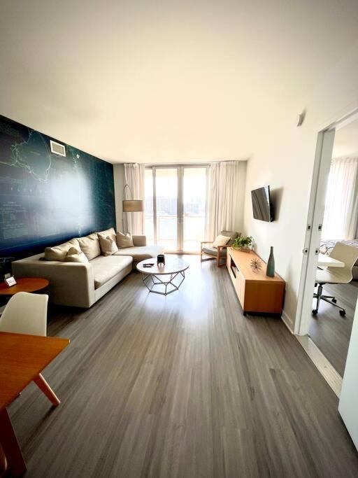 Luxury Condo Steps From Beach Hallandale Beach Esterno foto